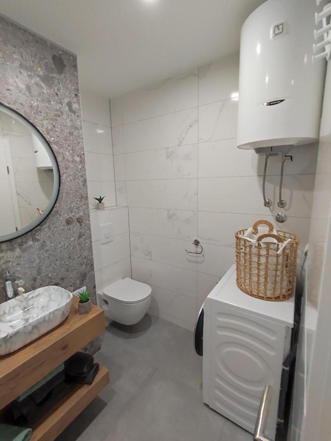 Center Apartment Pia Omiš Kültér fotó