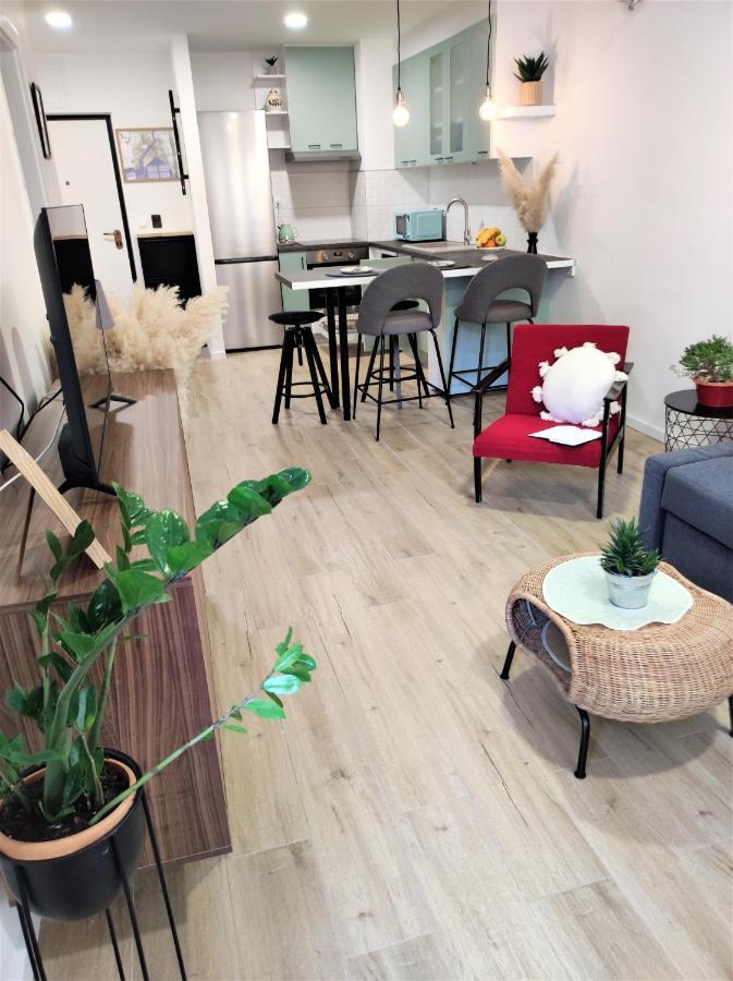 Center Apartment Pia Omiš Kültér fotó