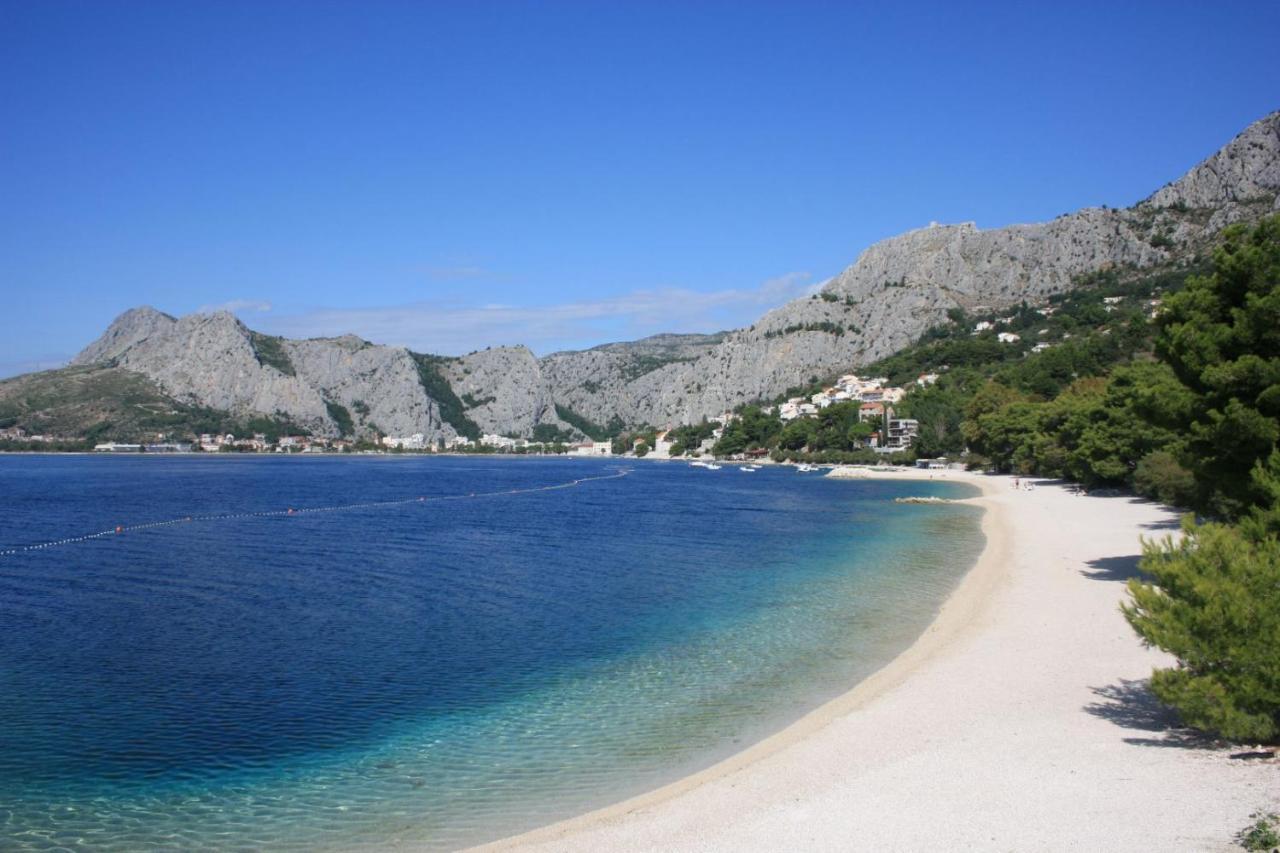 Center Apartment Pia Omiš Kültér fotó